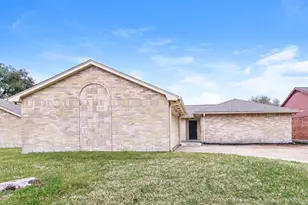9938 Shell Rock Rd, La Porte, TX 77571 - Photo 1
