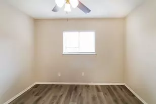 9938 Shell Rock Rd, La Porte, TX 77571 - Photo 10
