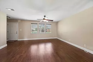 2219 Triway Ln, Houston, TX 77043 - Photo 2