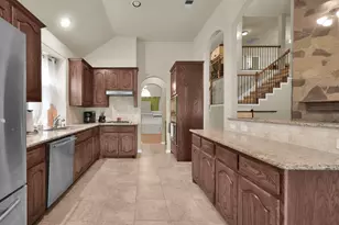 20840 Hixon Creek Dr, Porter, TX 77365 - Photo 12
