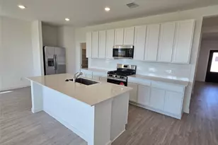 7819 Evening Emerald Dr, Rosharon, TX 77583 - Photo 2