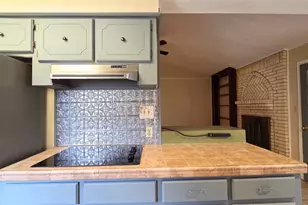 2105 Willow St, Bay City, TX 77414 - Photo 10