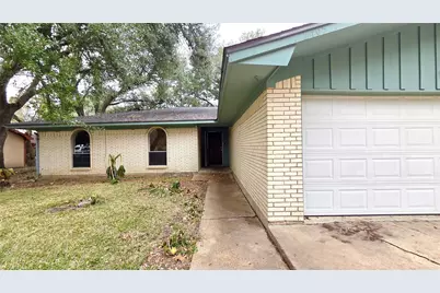2105 Willow Street, Bay City, TX 77414 - Photo 1
