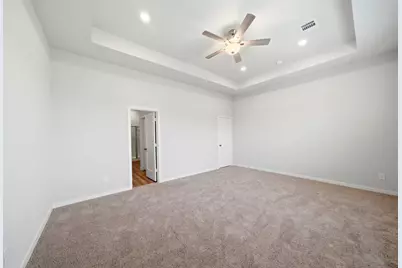 107 Lake Woodshore Court, Clute, TX 77531 - Photo 18