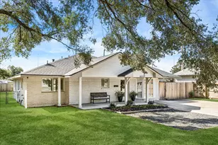 6003 W 43rd St, Houston, TX 77092 - Photo 2