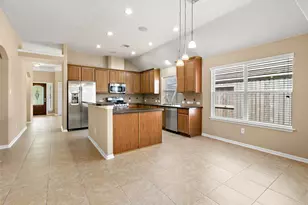 30411 Deleon Fields Dr, Spring, TX 77386 - Photo 10