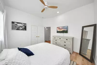 2211 Bevis Street, Houston, TX 77008 - Photo 32