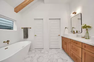 2211 Bevis St, Houston, TX 77008 - Photo 28