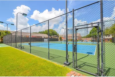 1573 W Sam Houston Parkway S, Houston, TX 77042 - Photo 16