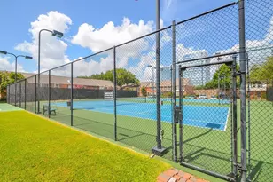 1573 W Sam Houston Pkwy S, Houston, TX 77042 - Photo 16