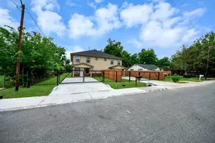 2430 Dolly Wright St, Houston, TX 77088 - Photo 4