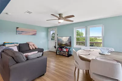 11556 Homrighaus Road, Galveston, TX 77554 - Photo 6