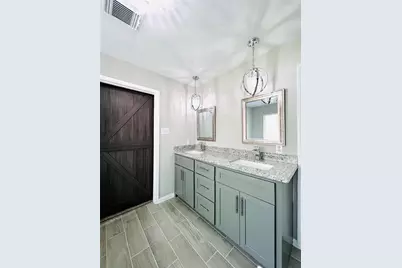 8426 Woodland Knoll Lane, Cypress, TX 77433 - Photo 16
