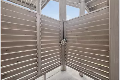 1410 Gulf, Crystal Beach, TX 77650 - Photo 44