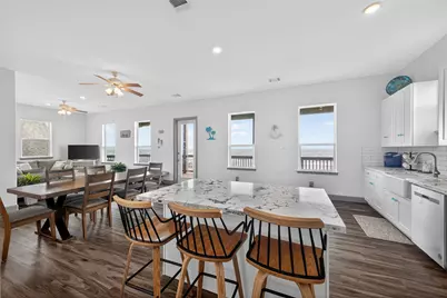 1410 Gulf, Crystal Beach, TX 77650 - Photo 18