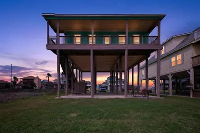 1410 Gulf, Crystal Beach, TX 77650 - Photo 2