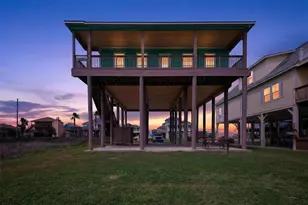 1410 Gulf, Crystal Beach, TX 77650 - Photo 2