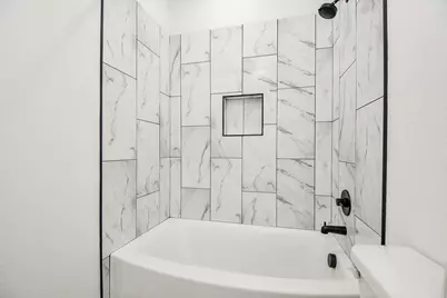 9734 Pelsey Street #B, Houston, TX 77029 - Photo 12