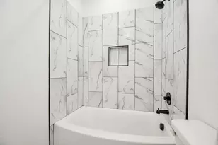 9734 Pelsey St, Houston, TX 77029 - Photo 12