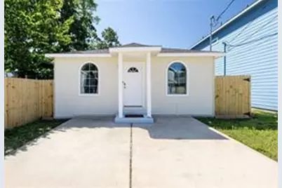 16859 W Juneau, Montgomery, TX 77316 - Photo 1