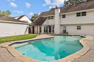 827 Thicket Ln, Houston, TX 77079 - Photo 30