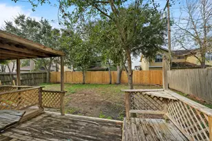 119 Wood Hollow Dr, League City, TX 77573 - Photo 12