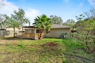 119 Wood Hollow Dr, League City, TX 77573 - Photo 2