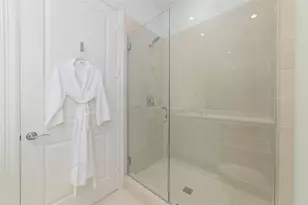 2221 Welch St, Houston, TX 77019 - Photo 10