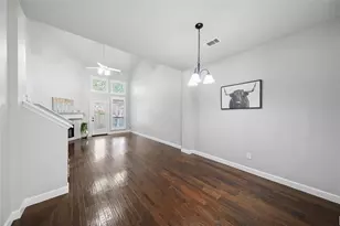 2351 Summit Way Ct, Kingwood, TX 77339 - Photo 2