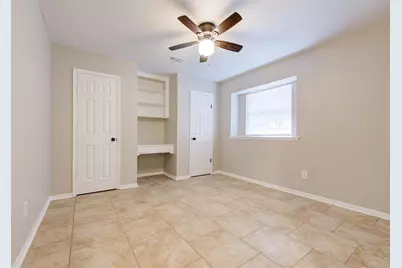 8914 Stonehearth Lane, Houston, TX 77040 - Photo 10