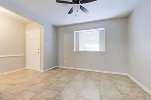 8914 Stonehearth Ln, Houston, TX 77040 - Photo 6