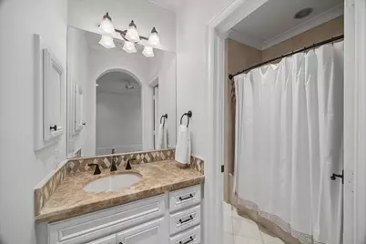 4511 Merrie Lane, Bellaire, TX 77401 - Photo 34
