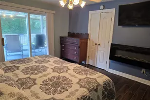 3632 W Meadow Ln, Dickinson, TX 77539 - Photo 16
