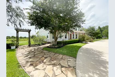 11718 W Border Oak Drive, Magnolia, TX 77354 - Photo 2