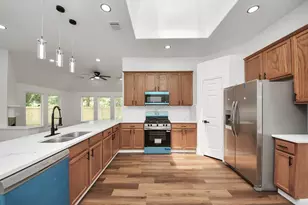 10302 Ten Point Ln, Missouri City, TX 77459 - Photo 16