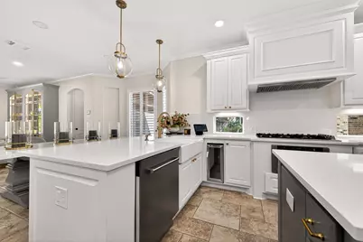 15 Veilwood Circle, The Woodlands, TX 77382 - Photo 12