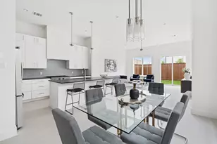 111 E 32nd St, Houston, TX 77018 - Photo 8