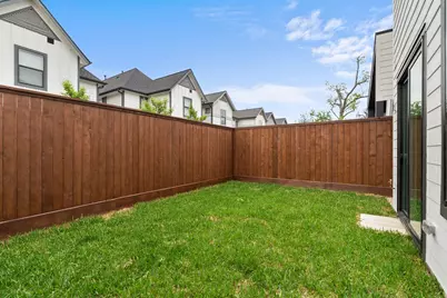 111 E 32nd Street #C, Houston, TX 77018 - Photo 28