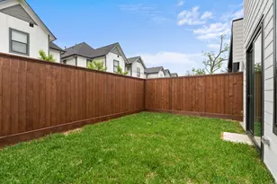111 E 32nd St, Houston, TX 77018 - Photo 28