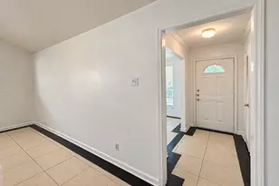 10911 Sageleaf Ln, Houston, TX 77089 - Photo 2