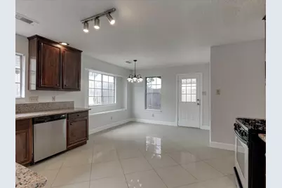 17010 Blue Mist Circle, Sugar Land, TX 77498 - Photo 6