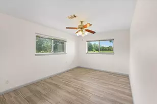 17310 Wellborne Rd, Pearland, TX 77584 - Photo 16
