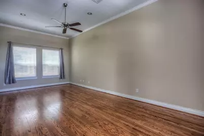 940 W 26th Street, Houston, TX 77008 - Photo 8