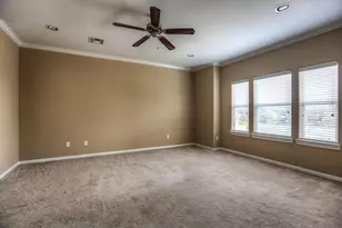 940 W 26th St, Houston, TX 77008 - Photo 10