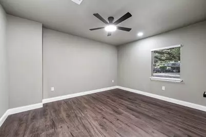 717 Cedar Lawn Drive, Alvin, TX 77511 - Photo 22