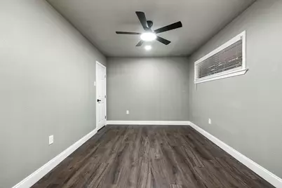 717 Cedar Lawn Drive, Alvin, TX 77511 - Photo 16
