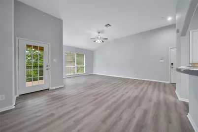 6607 Lake Woodlands Drive #333, The Woodlands, TX 77382 - Photo 18