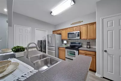6607 Lake Woodlands Drive #333, The Woodlands, TX 77382 - Photo 12