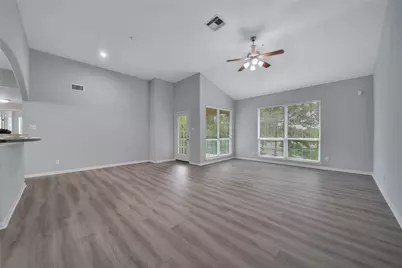 6607 Lake Woodlands Drive #333, The Woodlands, TX 77382 - Photo 8