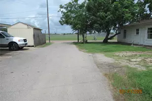 1755-57 Lynn Ln, Freeport, TX 77541 - Photo 6